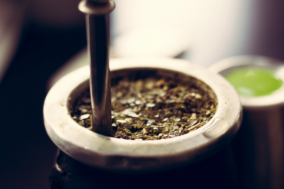 Entdecken Sie die Welt des Mate Tees bei Rewake