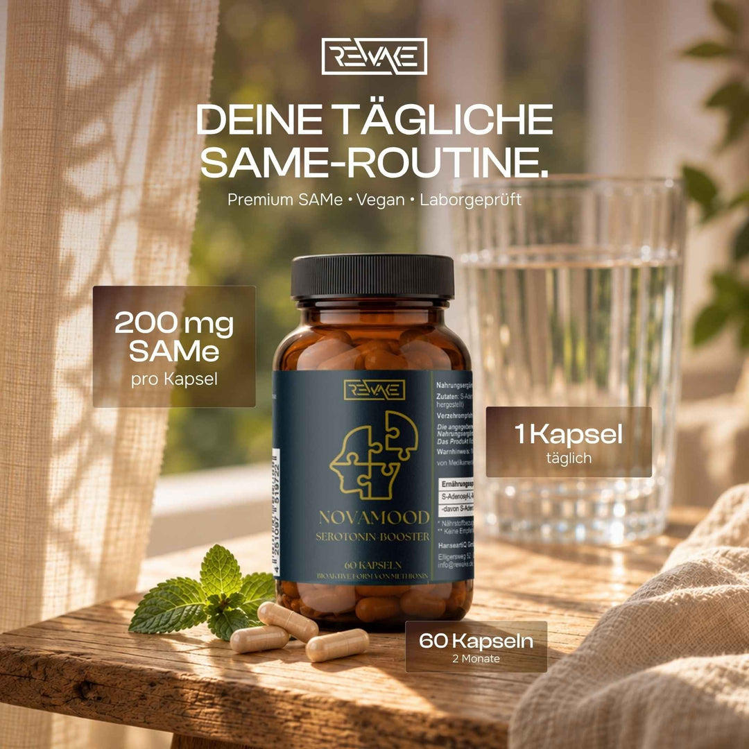 Braune Glasdose mit Rewake NovaMood SAMe Kapseln, 200 mg pro Kapsel, für die tägliche Serotonin Booster Routine.